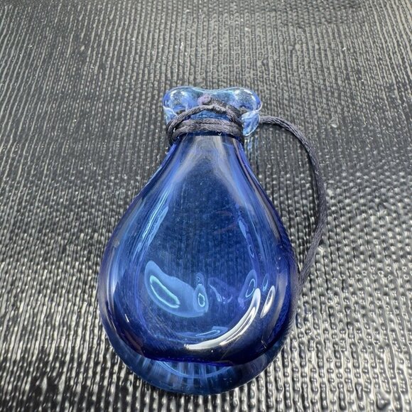 Janet Zug Hanging Amphora Vase Hand Blown Art Glass Signed Small Hand Made Vase - Picture 5 of 10
